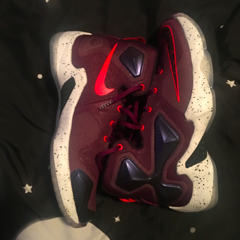 Lebron nikes never used great condition with box